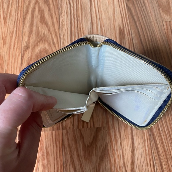 Wallet - Picture 2 of 4